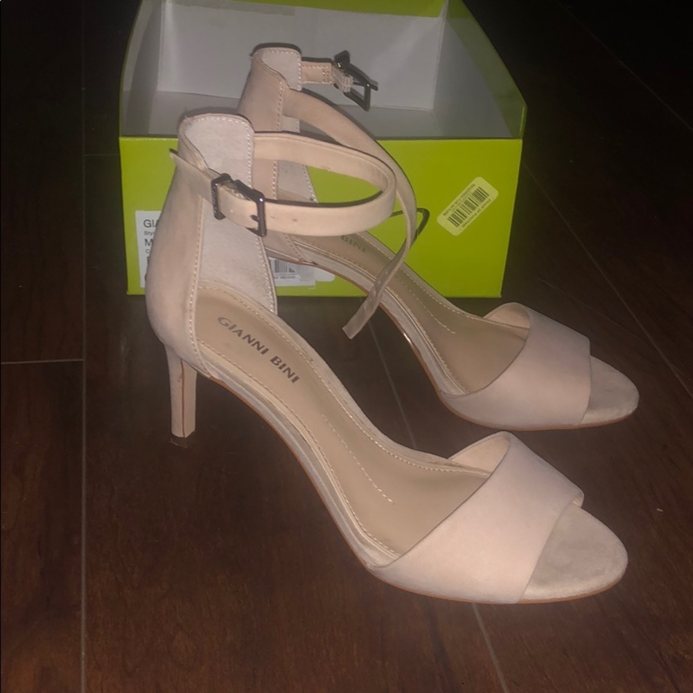 Gianni Bini shoes